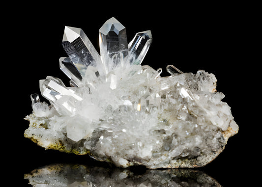 Clear Crystal: A Guide to Harnessing Healing Powers