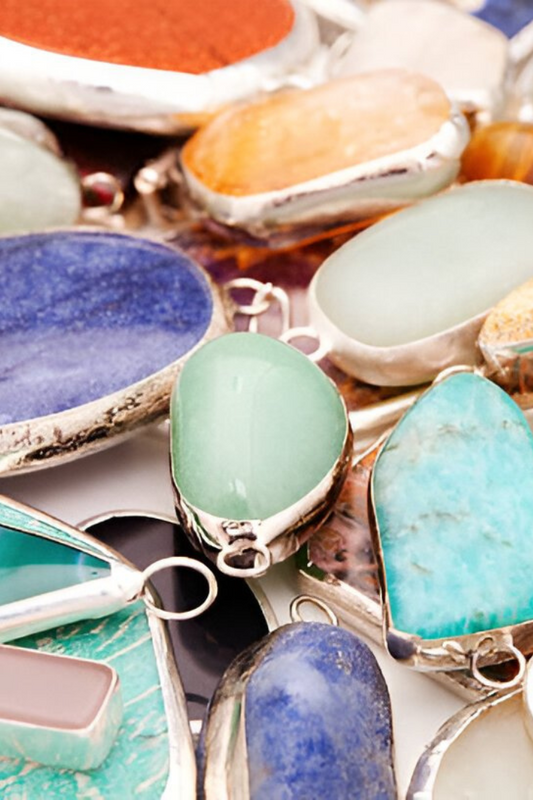 The Calming Energy of Agate: The Stone of Stability