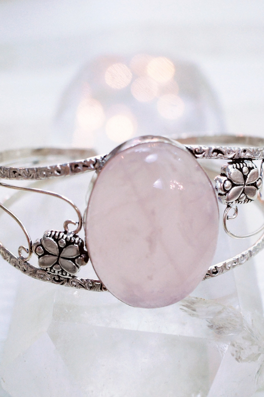 The Healing Powers of Rose Quartz: The Love Stone